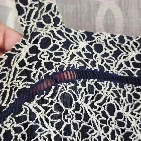 Banana Republic Floral Lace Textured Tank Jumpsuit Size 4 - Picture 6 of 11